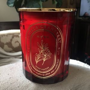 Makers of Wax Goods Vanilla Cranberry